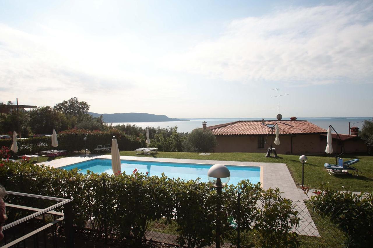 טוסקולנו מדרנו Panorama Lake View, Pool & Garden, 2 Bathrooms, Kingsize & Single-Beds, Fast Internet מראה חיצוני תמונה